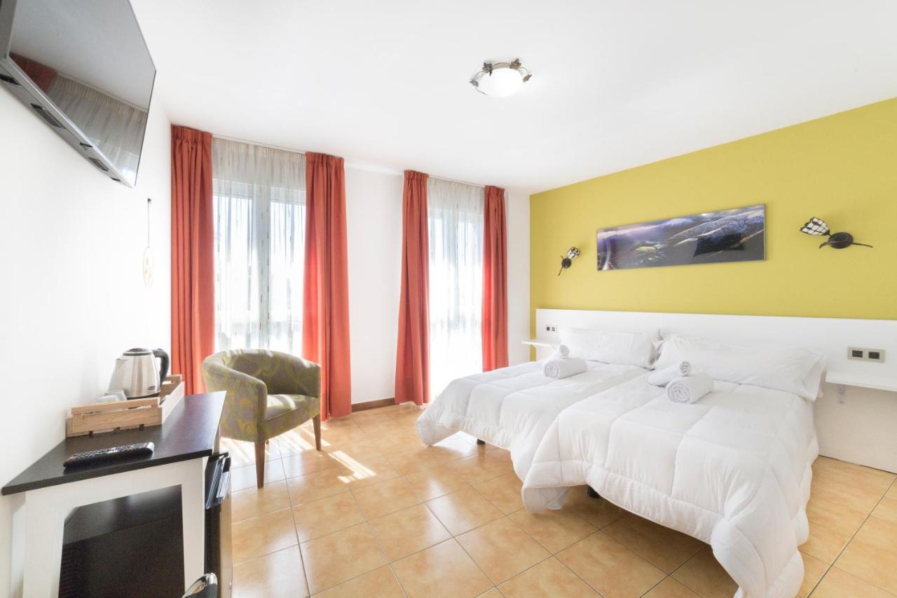 Stellae Luscofusco Hotel Santiago de Compostela Kültér fotó